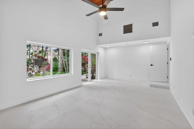 4701 NW 1st Place, Deerfield Beach, FL 33442