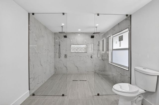 4701 NW 1st Place, Deerfield Beach, FL 33442