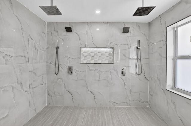 4701 NW 1st Place, Deerfield Beach, FL 33442