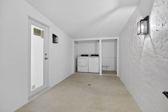 4701 NW 1st Place, Deerfield Beach, FL 33442