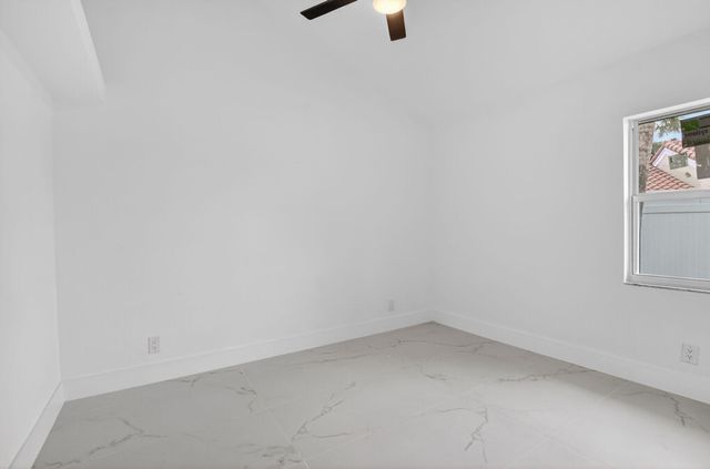 4701 NW 1st Place, Deerfield Beach, FL 33442