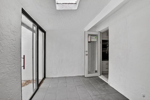 4701 NW 1st Place, Deerfield Beach, FL 33442