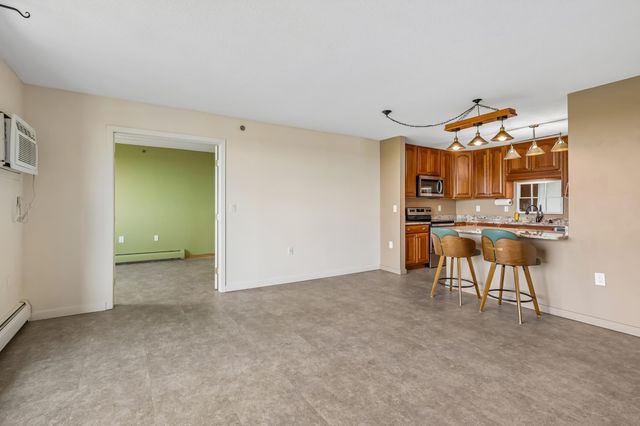 6500 Woodlake Drive 906, Richfield, MN 55423