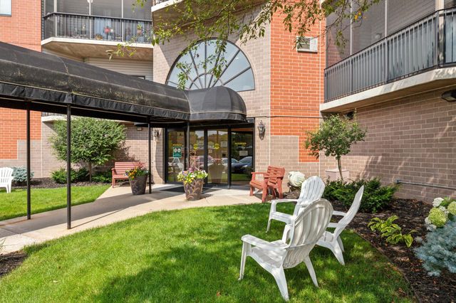 6500 Woodlake Drive 906, Richfield, MN 55423