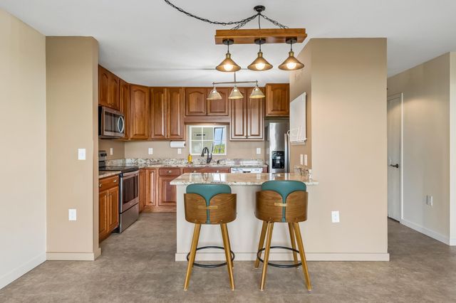 6500 Woodlake Drive 906, Richfield, MN 55423