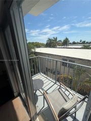 1960 Marseille Dr 304, Miami Beach, FL 33141