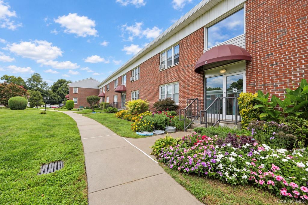 15 Winchester Avenue 2B, Yonkers, NY 10710 — exterior