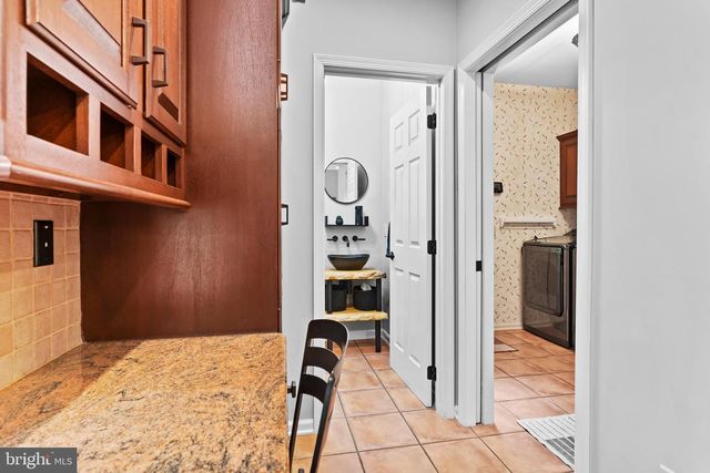 5995 BULL RD, Dover, PA 17315