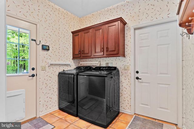 5995 BULL RD, Dover, PA 17315