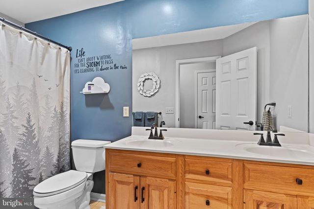 5995 BULL RD, Dover, PA 17315