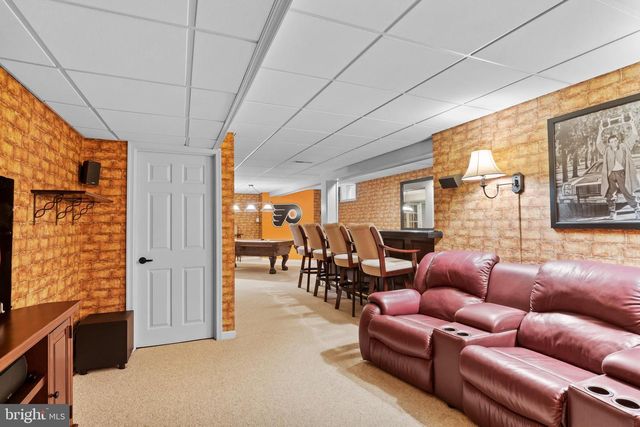 5995 BULL RD, Dover, PA 17315