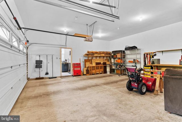 5995 BULL RD, Dover, PA 17315