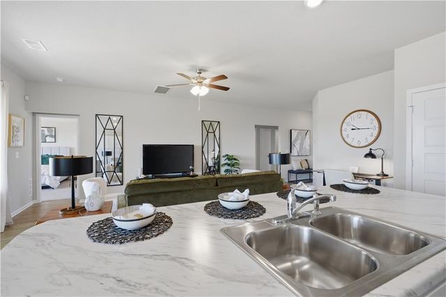 20385 W 193rd Lane, Spring Hill, KS 66083