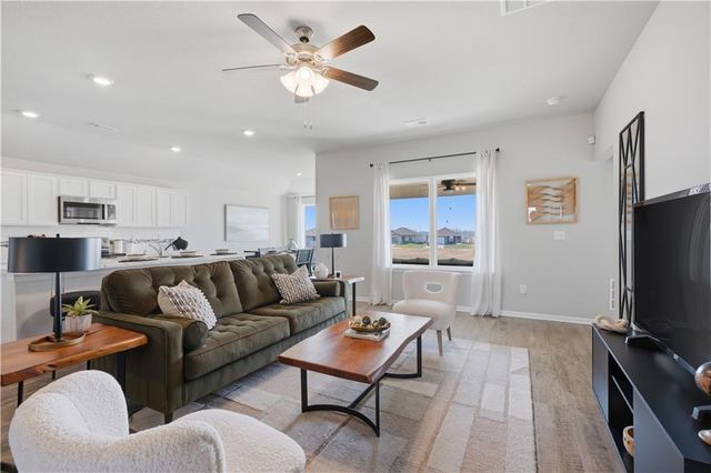 20385 W 193rd Lane, Spring Hill, KS 66083