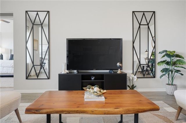 20385 W 193rd Lane, Spring Hill, KS 66083