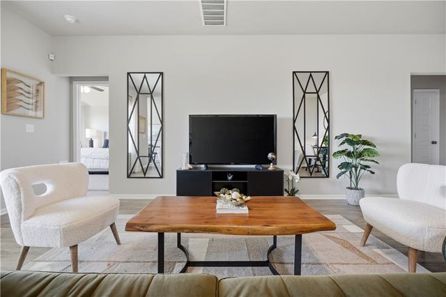 20385 W 193rd Lane, Spring Hill, KS 66083