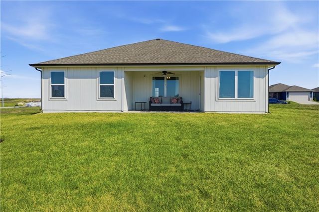 20385 W 193rd Lane, Spring Hill, KS 66083