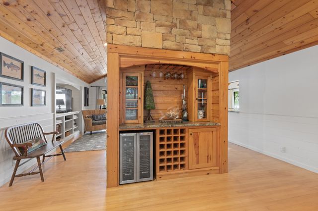 307 King Laurence Court, Scroggins, TX 75480