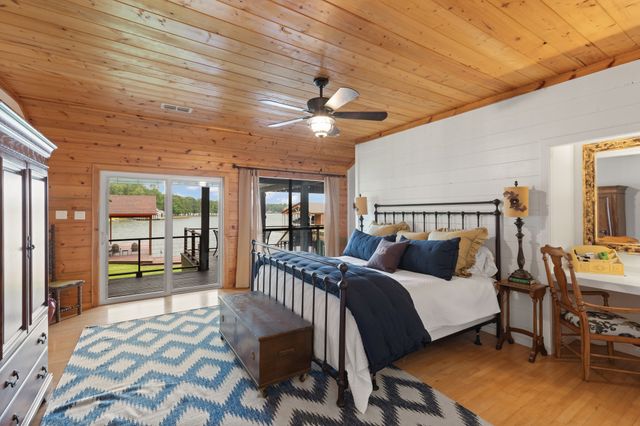 307 King Laurence Court, Scroggins, TX 75480