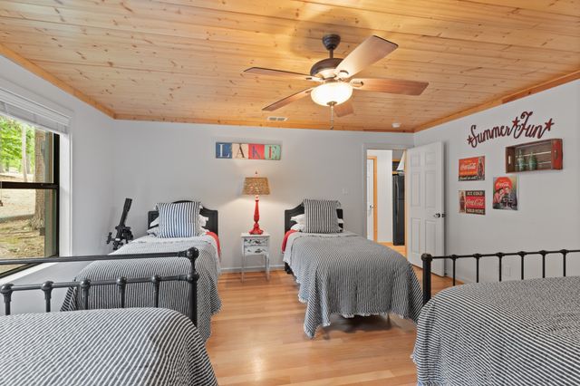 307 King Laurence Court, Scroggins, TX 75480