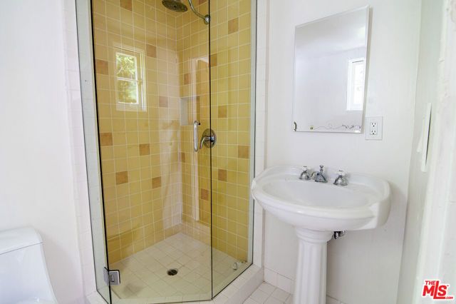 731 San Vicente Boulevard, Santa Monica, CA 90402