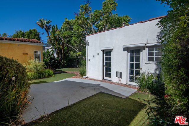 731 San Vicente Boulevard, Santa Monica, CA 90402