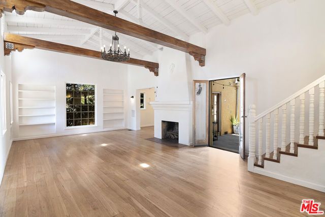 731 San Vicente Boulevard, Santa Monica, CA 90402