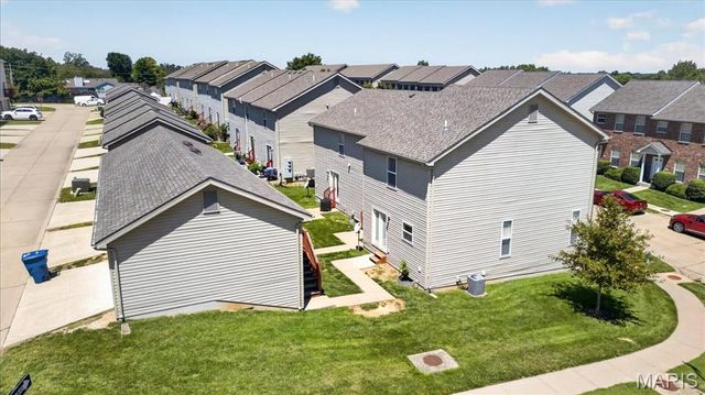 200 Candice Way, St Charles, MO 63376