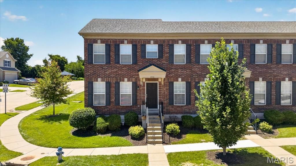 200 Candice Way, St Charles, MO 63376