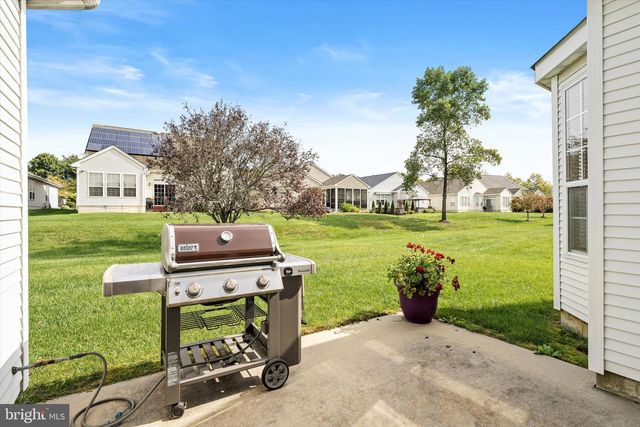 87 CHAMBER LN, Columbus, NJ 08022