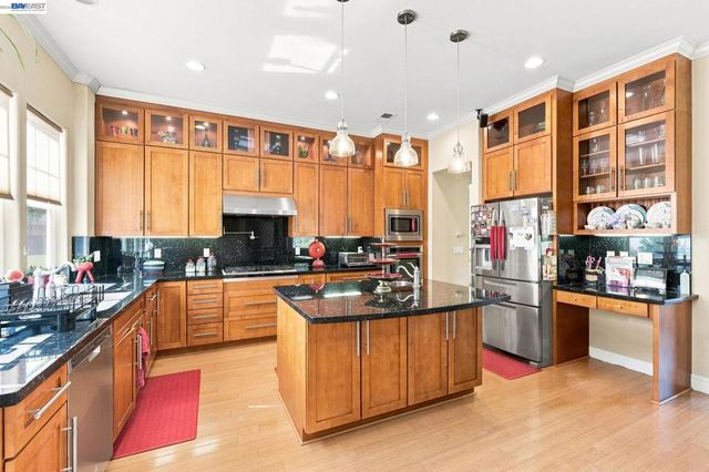 1769 Carmel Ct, Hayward, CA 94541