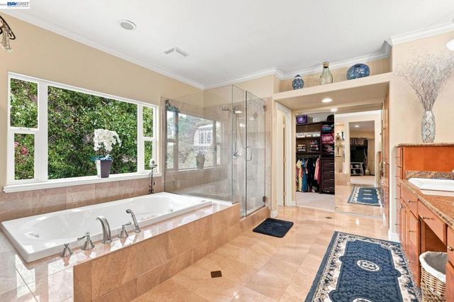 1769 Carmel Ct, Hayward, CA 94541