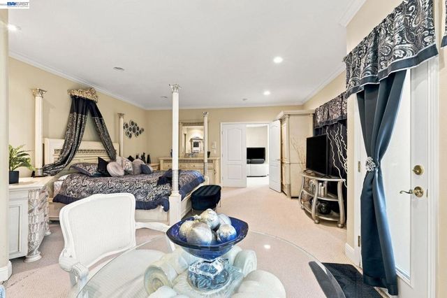 1769 Carmel Ct, Hayward, CA 94541