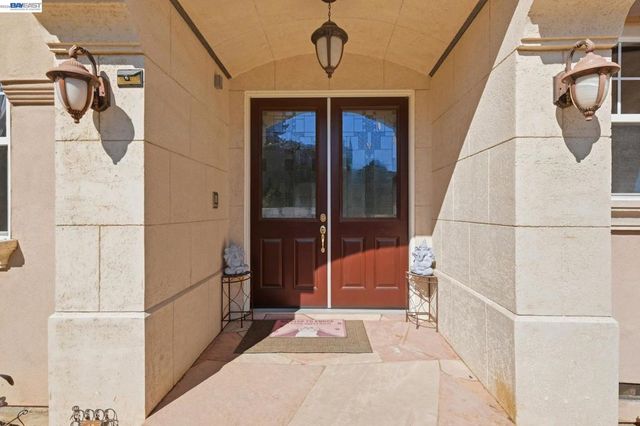 1769 Carmel Ct, Hayward, CA 94541