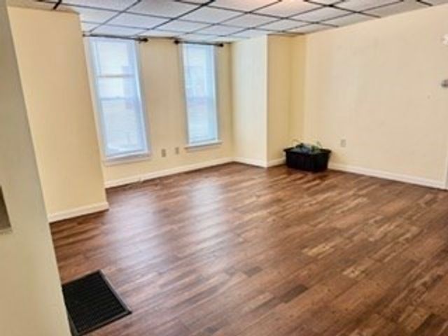 83 Lane St 1, Lowell, MA 01851