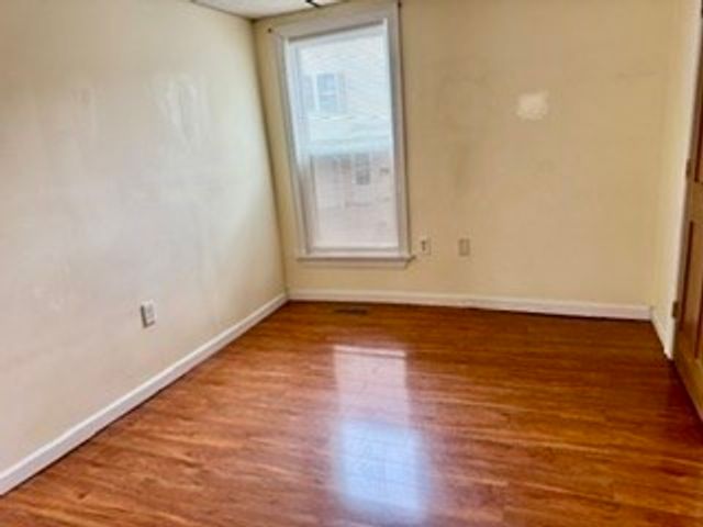 83 Lane St 1, Lowell, MA 01851