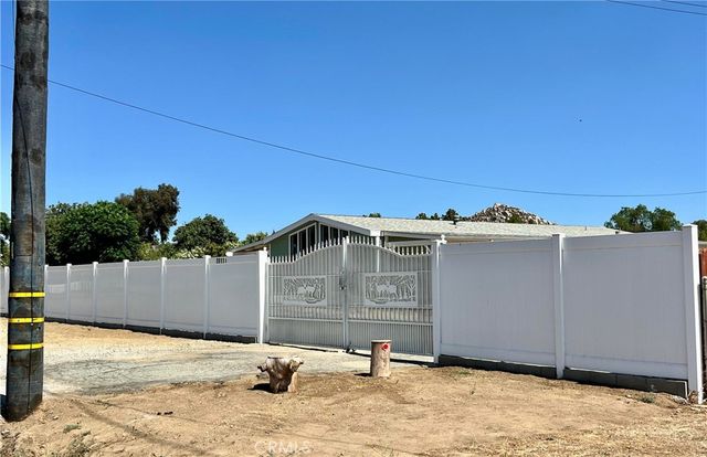 28111 Ellis Avenue, Menifee, CA 92585