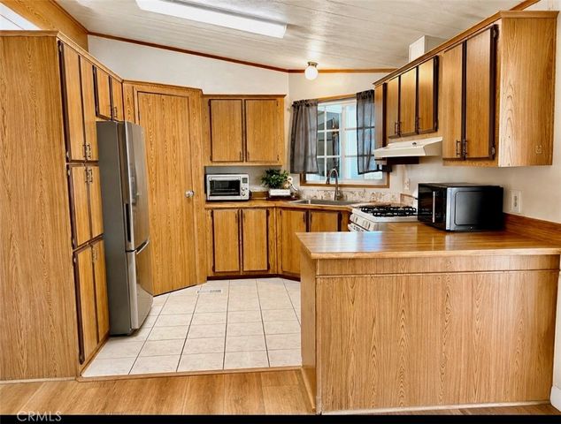 28111 Ellis Avenue, Menifee, CA 92585