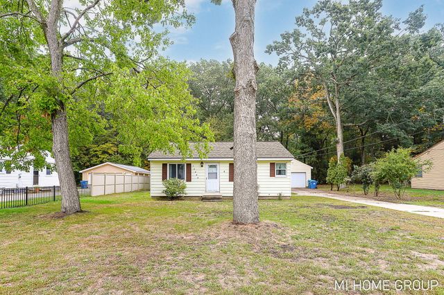 14664 154th Avenue, Grand Haven, MI 49417