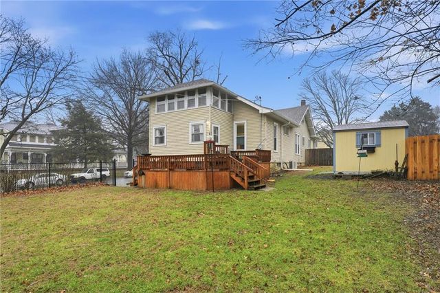 1000 5th Avenue, Leavenworth, KS 66048