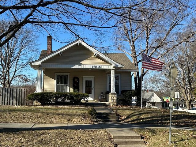 1000 5th Avenue, Leavenworth, KS 66048