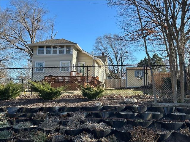 1000 5th Avenue, Leavenworth, KS 66048