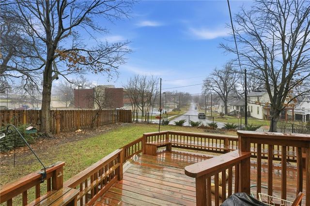 1000 5th Avenue, Leavenworth, KS 66048