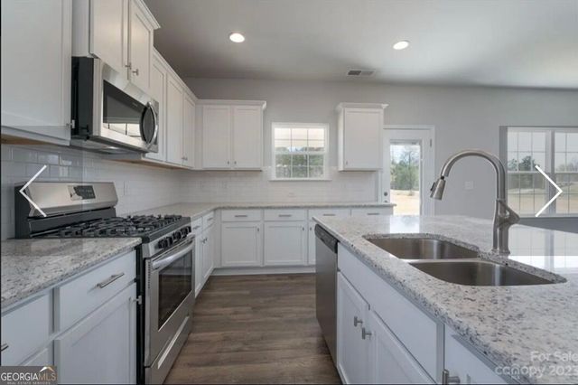 203 Blackberry Court, Pendergrass, GA 30567