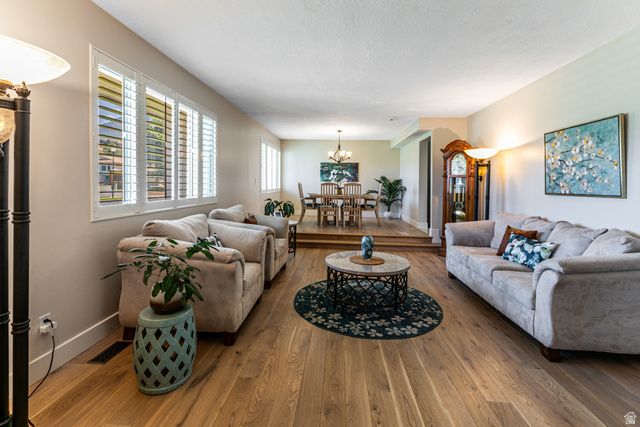 2148 E PINECREST LN, Sandy, UT 84092