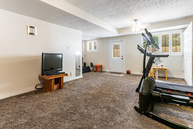 2148 E PINECREST LN, Sandy, UT 84092