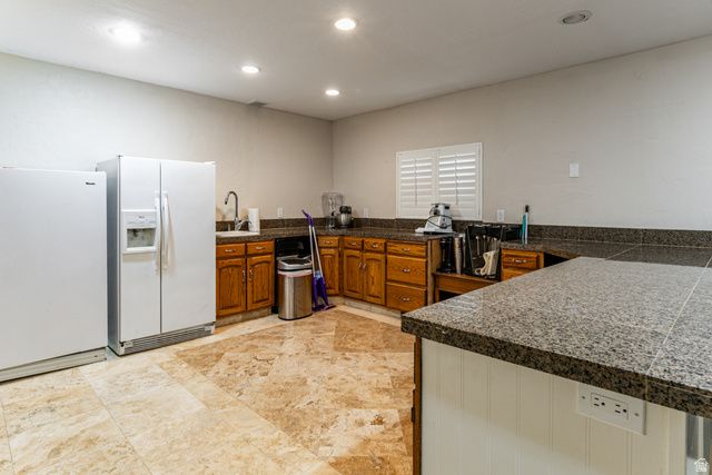 2148 E PINECREST LN, Sandy, UT 84092