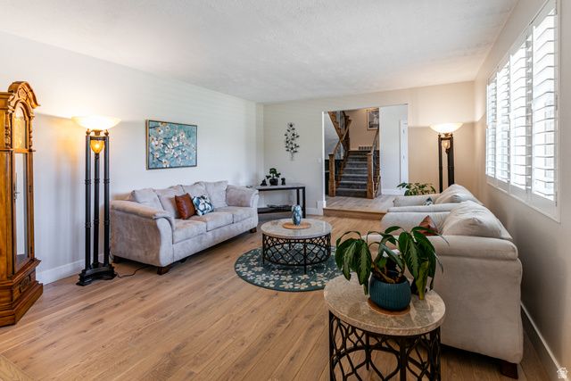 2148 E PINECREST LN, Sandy, UT 84092