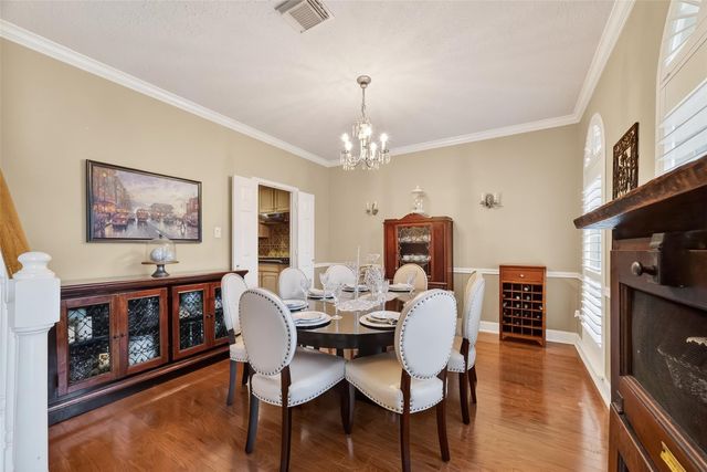 2329 N Lake Front Drive, League City, TX 77573