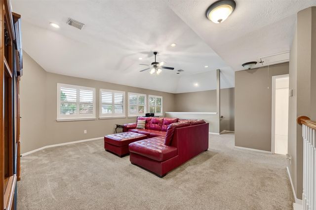 2329 N Lake Front Drive, League City, TX 77573